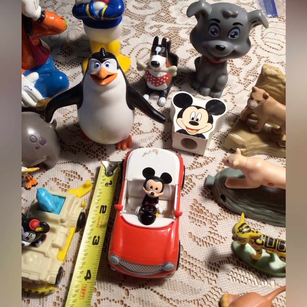 WALT DISNEY RANDOM TOYS - Picture 5 of 13